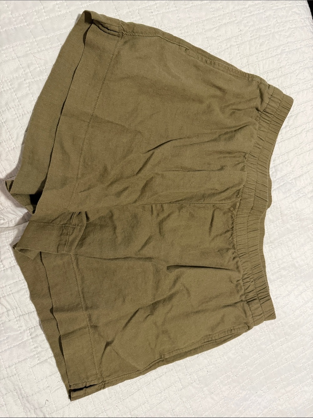 Old Navy Olive Elastic Waist Casual Women’s Shorts